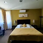 Sia بوخارست