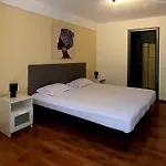 Sia 3*