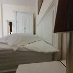 Sia Hotell 3*